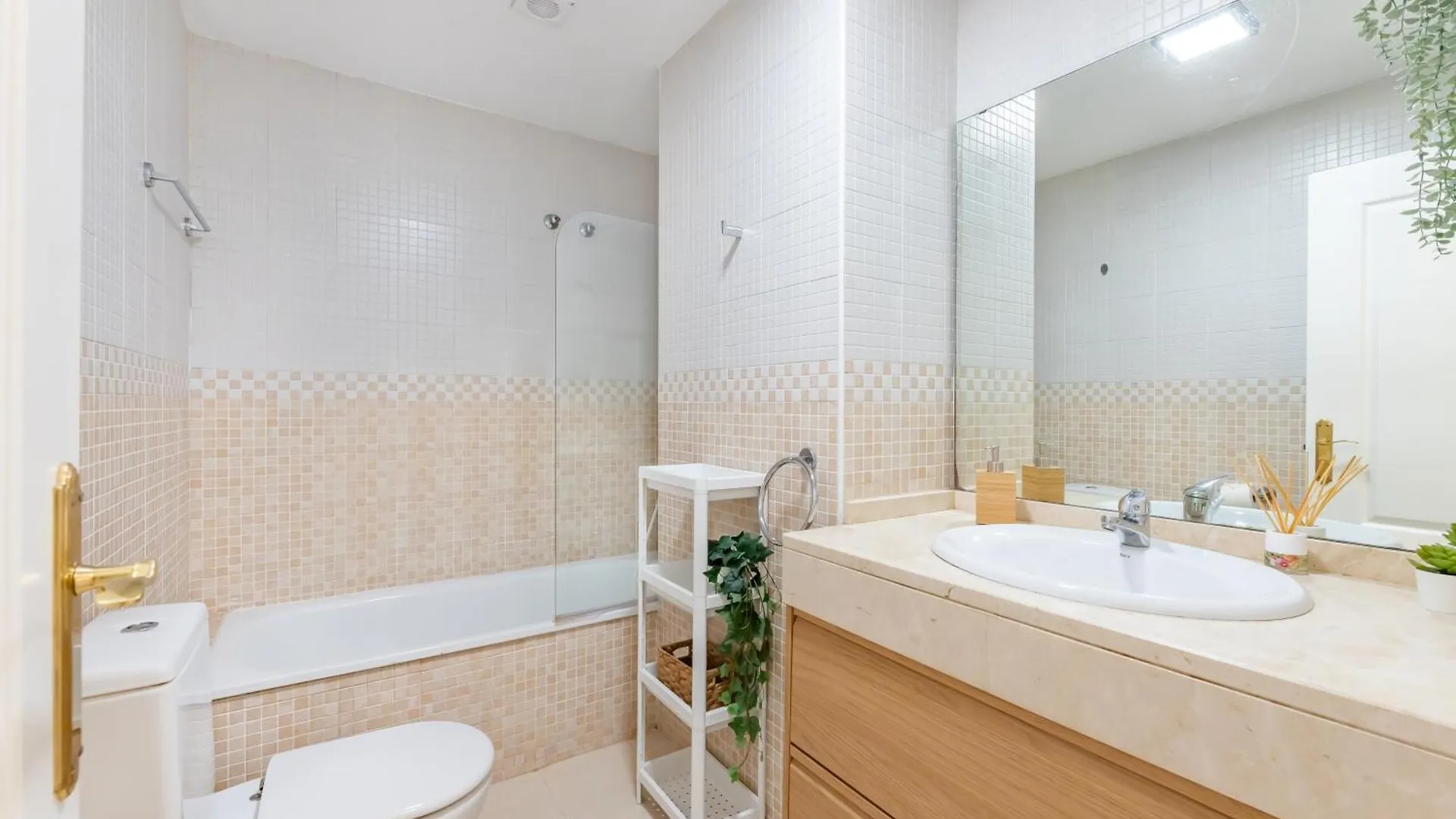 Vb Amapolas 2Bdr Sea Views & Relax Benalmádena Apartamento